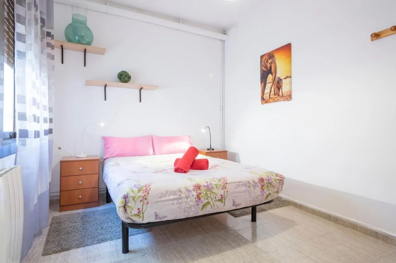Apartamentos Tarradellas Sants Estacio 0*, Barcelona